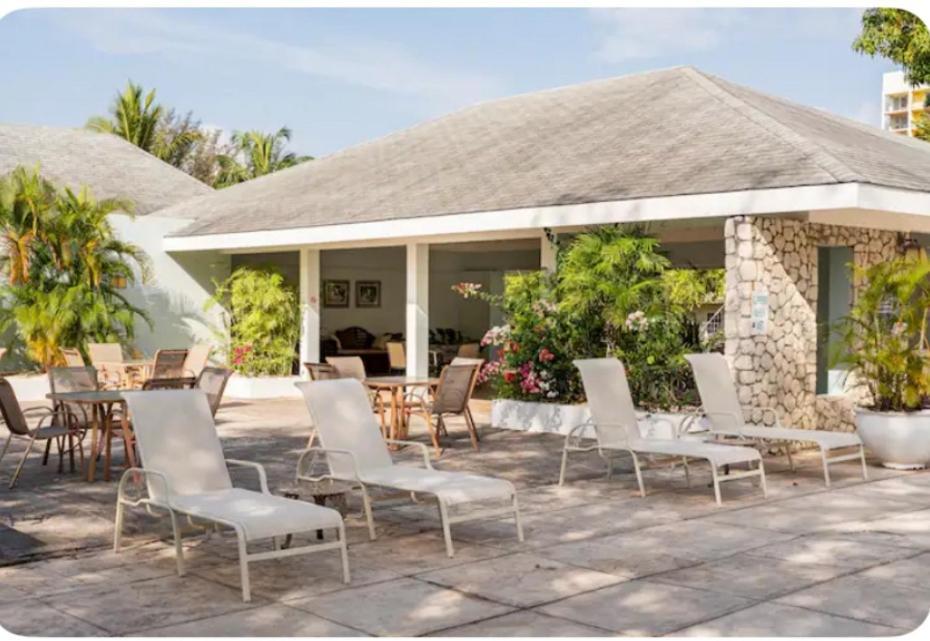 דירות Beryls At Seawind On The Bay , Montego Bay , Jamaica מראה חיצוני תמונה