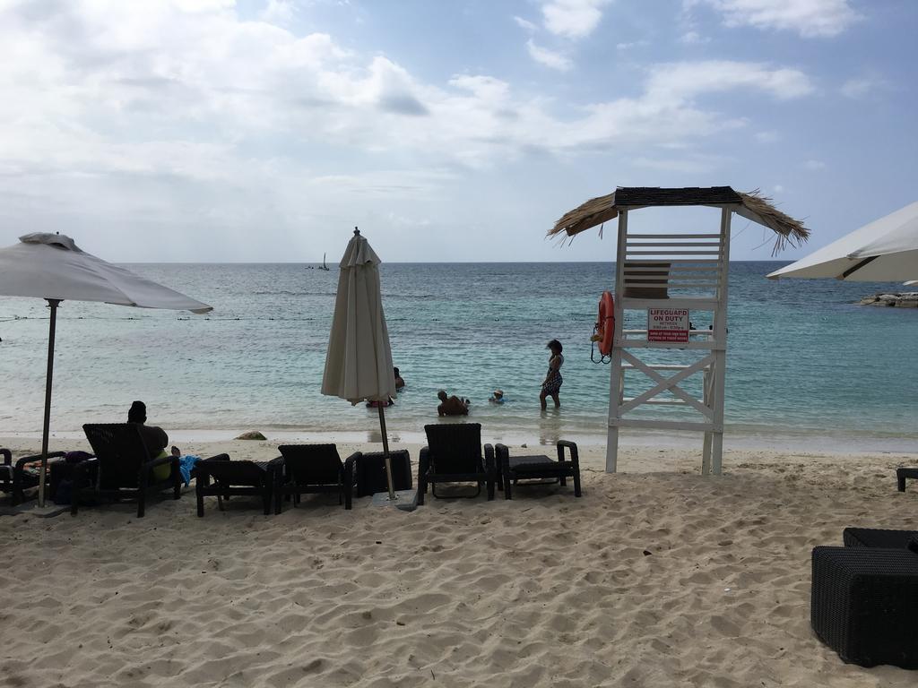 דירות Beryls At Seawind On The Bay , Montego Bay , Jamaica מראה חיצוני תמונה